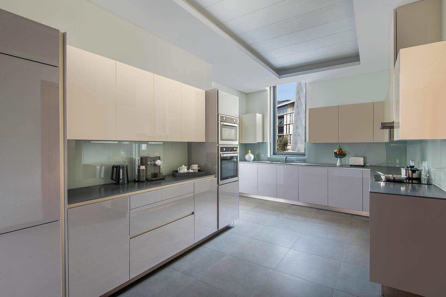 Banyan Tree Doha At La Cigale Mushaireb Quarto foto A modern kitchen